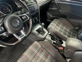Volkswagen Golf GTI 2016 S 2dr Hatchback 6M
