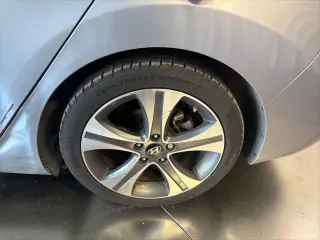 Hyundai ELANTRA 2016 Sport 4dr Sedan 6M