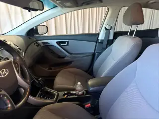 Hyundai ELANTRA 2016 Sport 4dr Sedan 6M