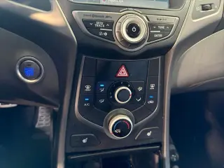 Hyundai ELANTRA 2016 Sport 4dr Sedan 6M