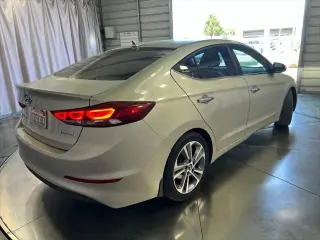 Hyundai ELANTRA 2017 Limited 4dr Sedan