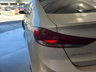Hyundai ELANTRA 2017 Limited 4dr Sedan