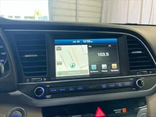 Hyundai ELANTRA 2017 Limited 4dr Sedan