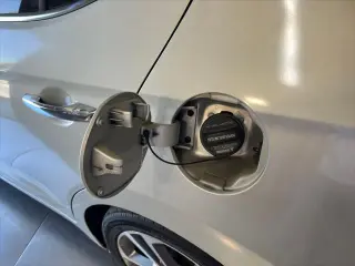 Hyundai ELANTRA 2017 Limited 4dr Sedan