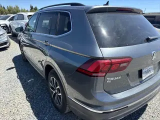 Volkswagen Tiguan 2018 2.0T SE 4dr SUV