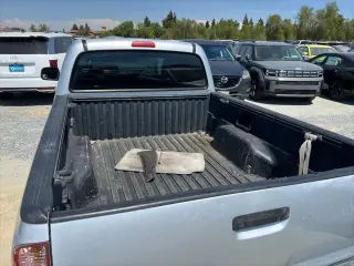 Toyota Tacoma 2005 2dr Standard Cab RWD SB