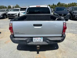 Toyota Tacoma 2005 2dr Standard Cab RWD SB