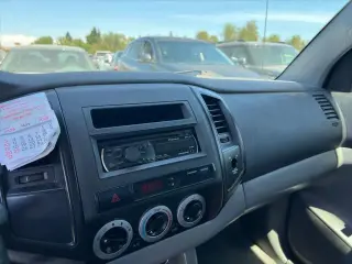 Toyota Tacoma 2005 2dr Standard Cab RWD SB