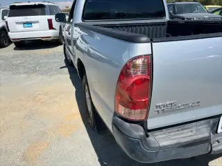 Toyota Tacoma 2005 2dr Standard Cab RWD SB