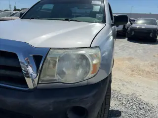 Toyota Tacoma 2005 2dr Standard Cab RWD SB