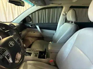 Toyota Highlander 2011 SE 4dr SUV