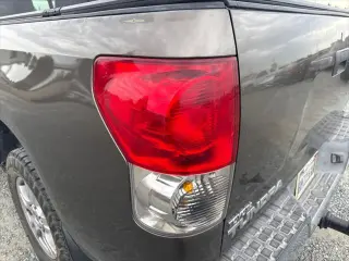 Toyota Tundra 2007 SR5 4dr Double Cab 4WD SB (5.7L V8)