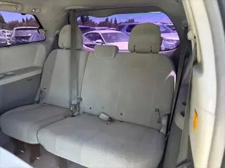 Toyota Sienna 2012 LE 7-Passenger Auto Access Seat 4dr Mini-Van
