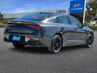 Kia K5 2026 LXS 4dr Sedan