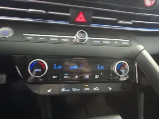 Hyundai ELANTRA 2025 Limited 4dr Sedan