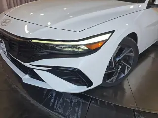 Hyundai ELANTRA 2025 Limited 4dr Sedan