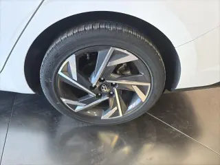 Hyundai ELANTRA 2025 Limited 4dr Sedan