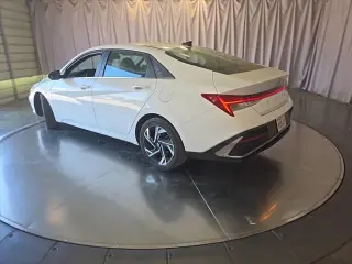 Hyundai ELANTRA 2025 Limited 4dr Sedan