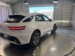 Genesis GV70 2025 AWD 2.5T Standard 4dr SUV