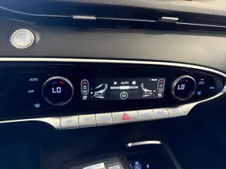 Genesis GV70 2025 AWD 2.5T Standard 4dr SUV