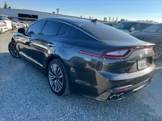 Kia Stinger 2019 Premium 4dr Sedan