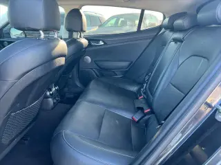 Kia Stinger 2019 Premium 4dr Sedan