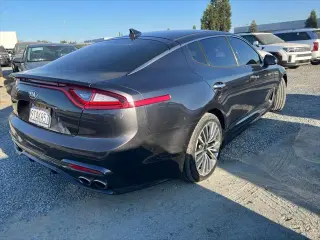 Kia Stinger 2019 Premium 4dr Sedan