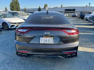 Kia Stinger 2019 Premium 4dr Sedan