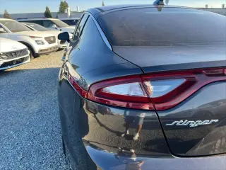 Kia Stinger 2019 Premium 4dr Sedan