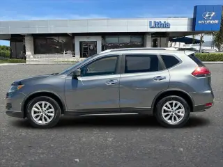 Nissan Rogue 2017 SV 4dr Crossover