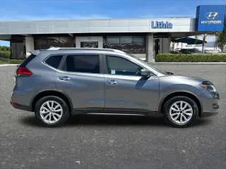 Nissan Rogue 2017 SV 4dr Crossover