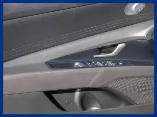 Hyundai ELANTRA 2025 SE 4dr Sedan
