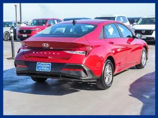 Hyundai ELANTRA 2025 SE 4dr Sedan