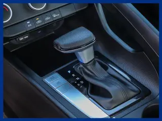 Hyundai ELANTRA 2025 SE 4dr Sedan