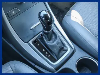 Hyundai ELANTRA 2015 Limited 4dr Sedan