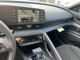 Hyundai ELANTRA 2025 SEL Sport 4dr Sedan