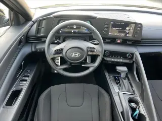 Hyundai ELANTRA 2025 SEL Sport 4dr Sedan