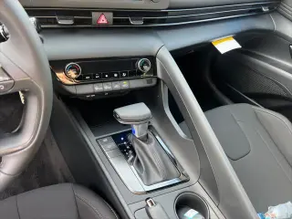 Hyundai ELANTRA 2025 SEL Sport 4dr Sedan