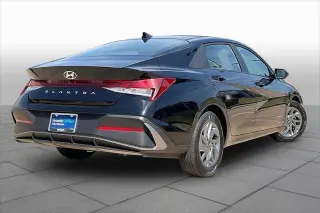 Hyundai ELANTRA 2024 SEL 4dr Sedan