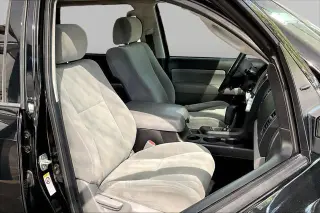 Toyota Sequoia 2019 4x4 SR5 4dr SUV