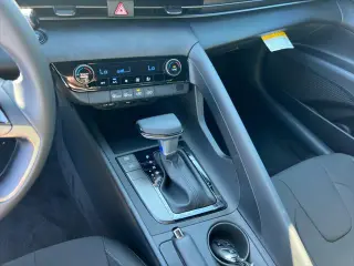 Hyundai ELANTRA 2025 SEL Sport 4dr Sedan