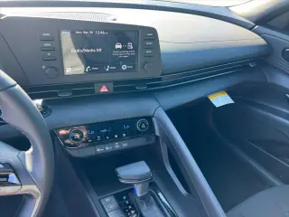 Hyundai ELANTRA 2025 SEL Sport 4dr Sedan