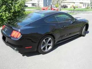 2015 Ford Mustang V6 Coupe