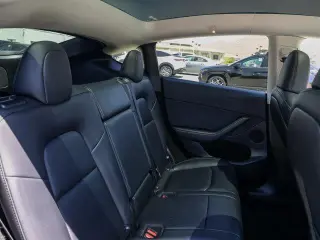 Tesla Model Y 2024 Long Range 4dr Crossover