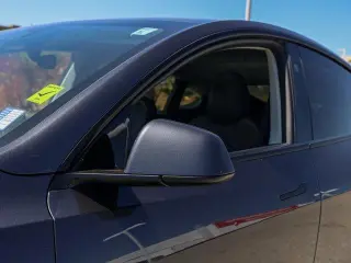 Tesla Model Y 2024 Long Range 4dr Crossover
