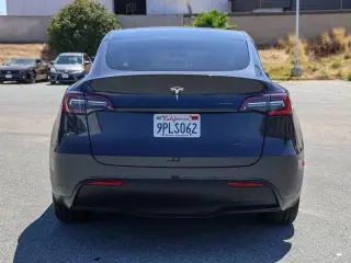 Tesla Model Y 2024 Long Range 4dr Crossover