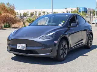Tesla Model Y 2024 Long Range 4dr Crossover