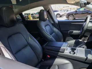 Tesla Model Y 2024 Long Range 4dr Crossover