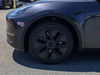 Tesla Model Y 2024 Long Range 4dr Crossover