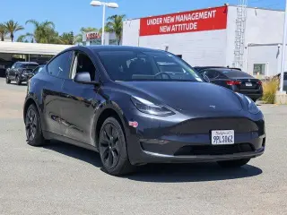 Tesla Model Y 2024 Long Range 4dr Crossover